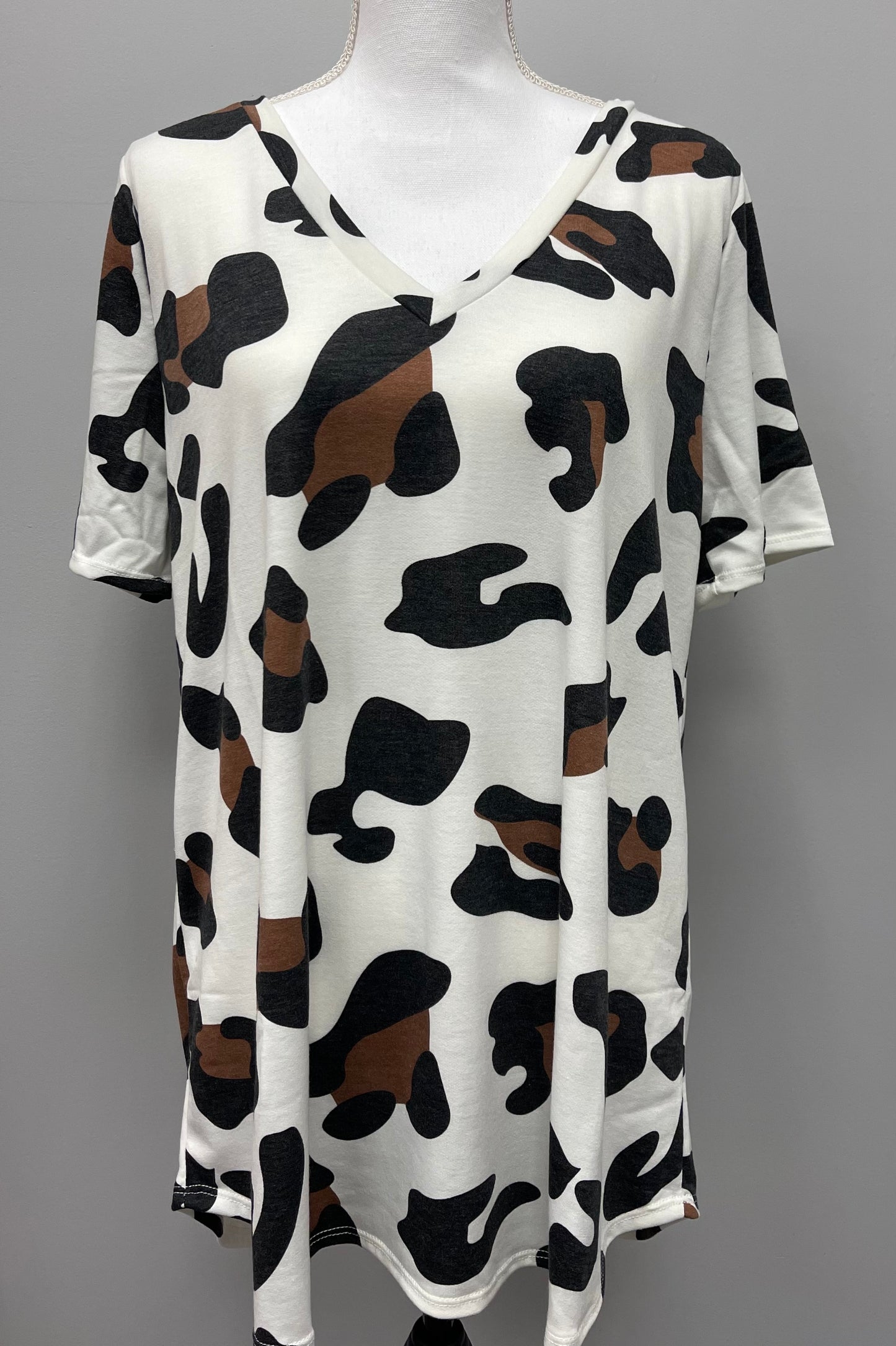 Leopard V-Neck Tee