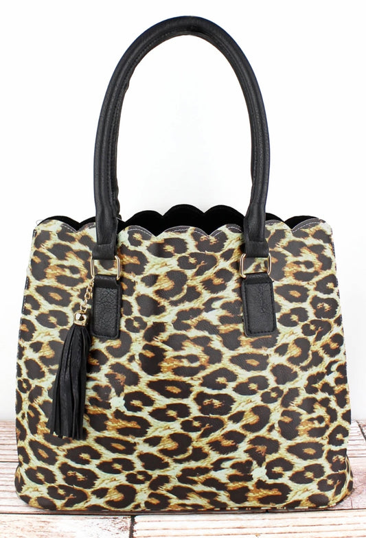 Scalloped leopard purse